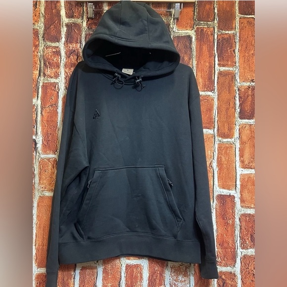 Nike Sweater Mens Size Medium Black Swoosh Hoodie Pullover Sweatshirt - Picture 1 of 5